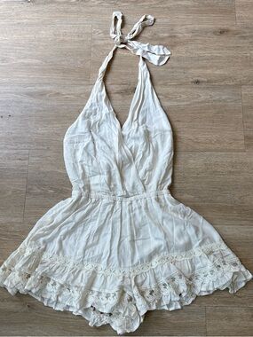 Bobbi Rocco Women's Cream Halter Romper with Lace Trim M